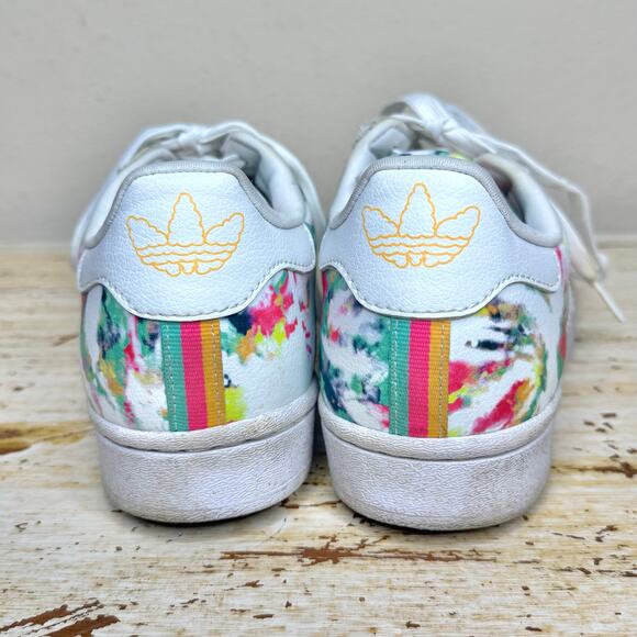 Adidas Primegreen Watercolor Floral Superstar Casual Sneaker Shoes 6 - Picture 4 of 7